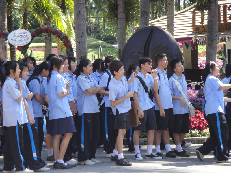 тайские школьники