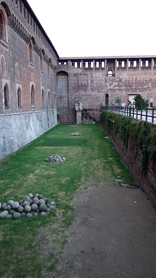 стены замка Сфорца
