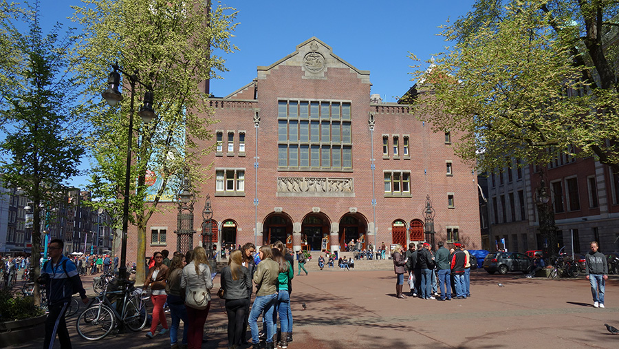 здание биржи Амстердам