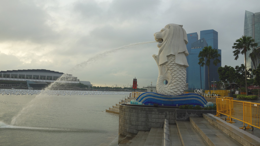 фонтан с тигром в сингапуре