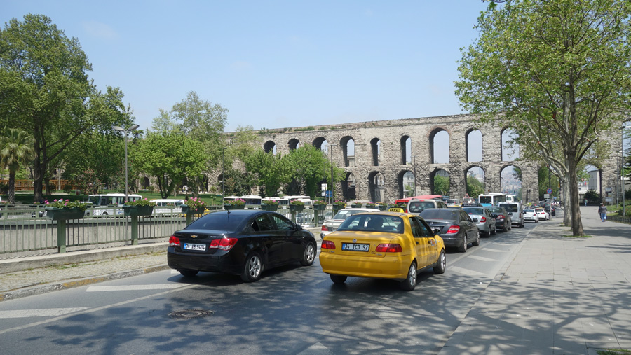 акведук в Стамбуле