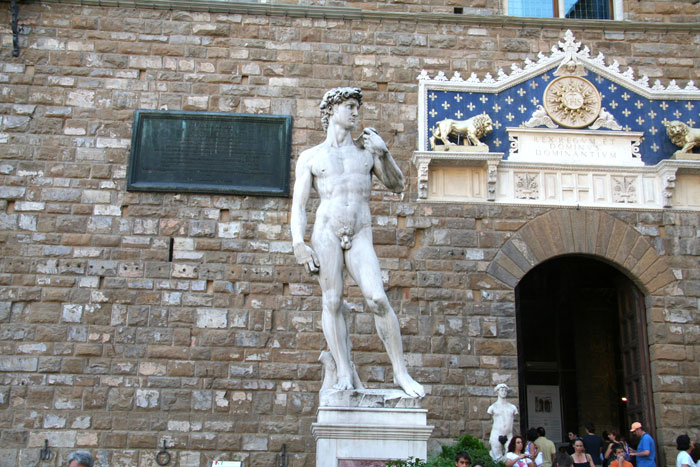 статуя Давида во Флоренции