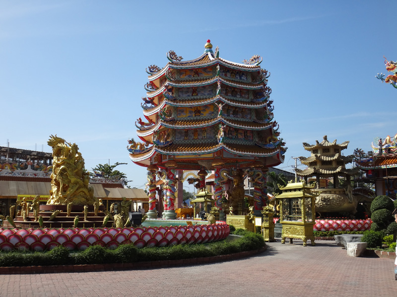 китайский храмовый комплекс в тайланде