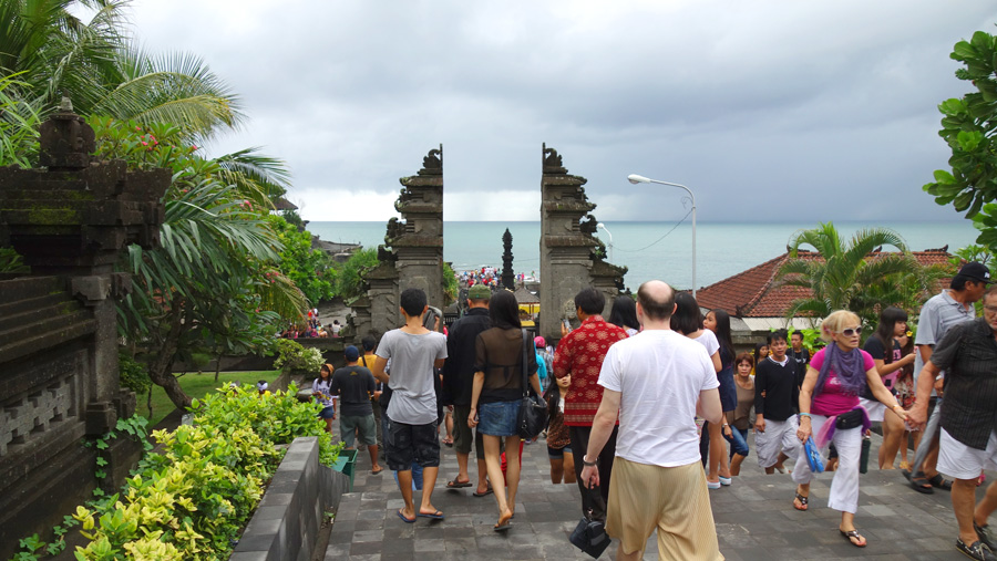 по пути к Tanah Lot