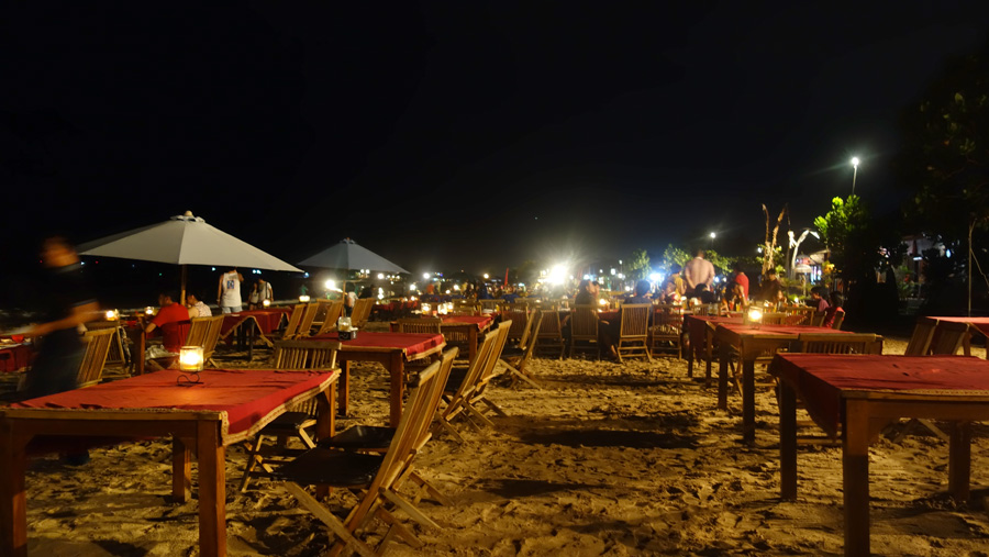 ресторан на пляже Джимбаран