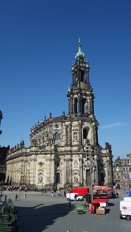 Дворцовая католическая церковь Дрезден