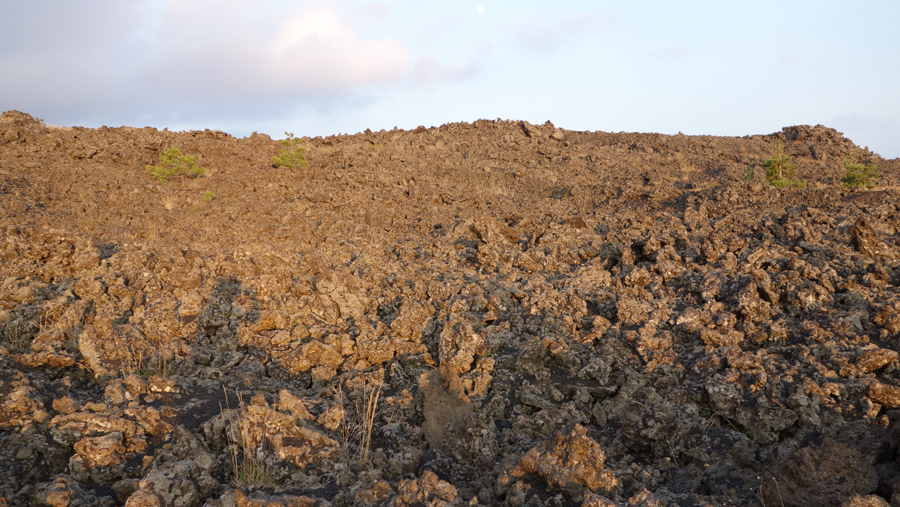 земля после извержения вулкана