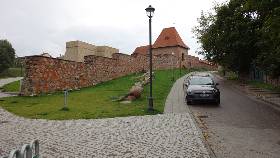 крепостная стена в Вильнюсе