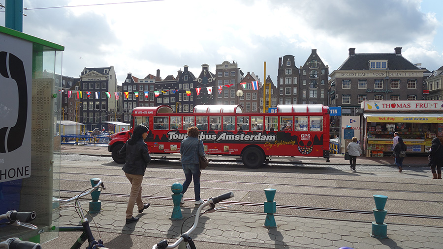 tour bus Amsterdam