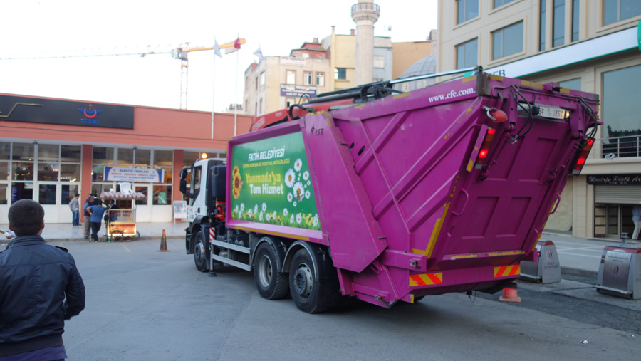 мусороуборочная машина Стамбул